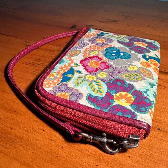 Bright Boho Flowers Leather Fossil Wristlet with Detachable Strap - Picture 8 of 12